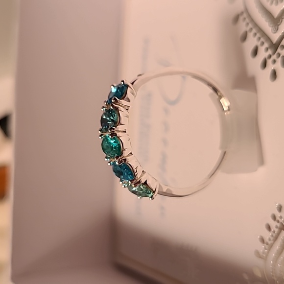 GEMS BY CITY LUXE BLUE ZIRCON ADJUSTABLE FINE SILVER PLATED RING - Picture 7 of 12